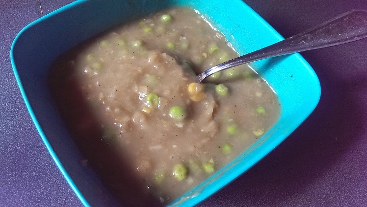 http://meshell.ca/blog/wp-content/uploads/2014/09/samosa-soup.jpg